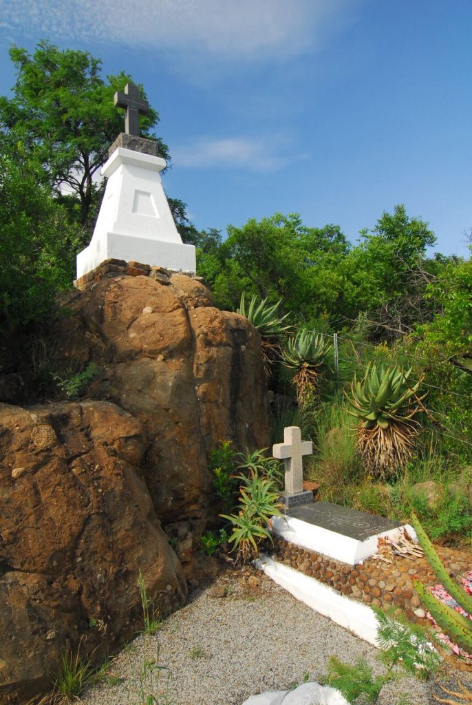 Melvill-and-Coghill-Monument-686x1024.jpeg